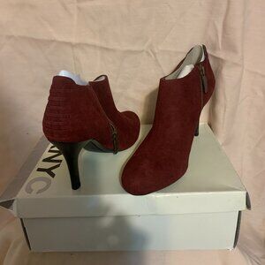 Almond toe stiletto, ankle boot real suede , 3", size 8.5 burgundy  NEW by DKNY